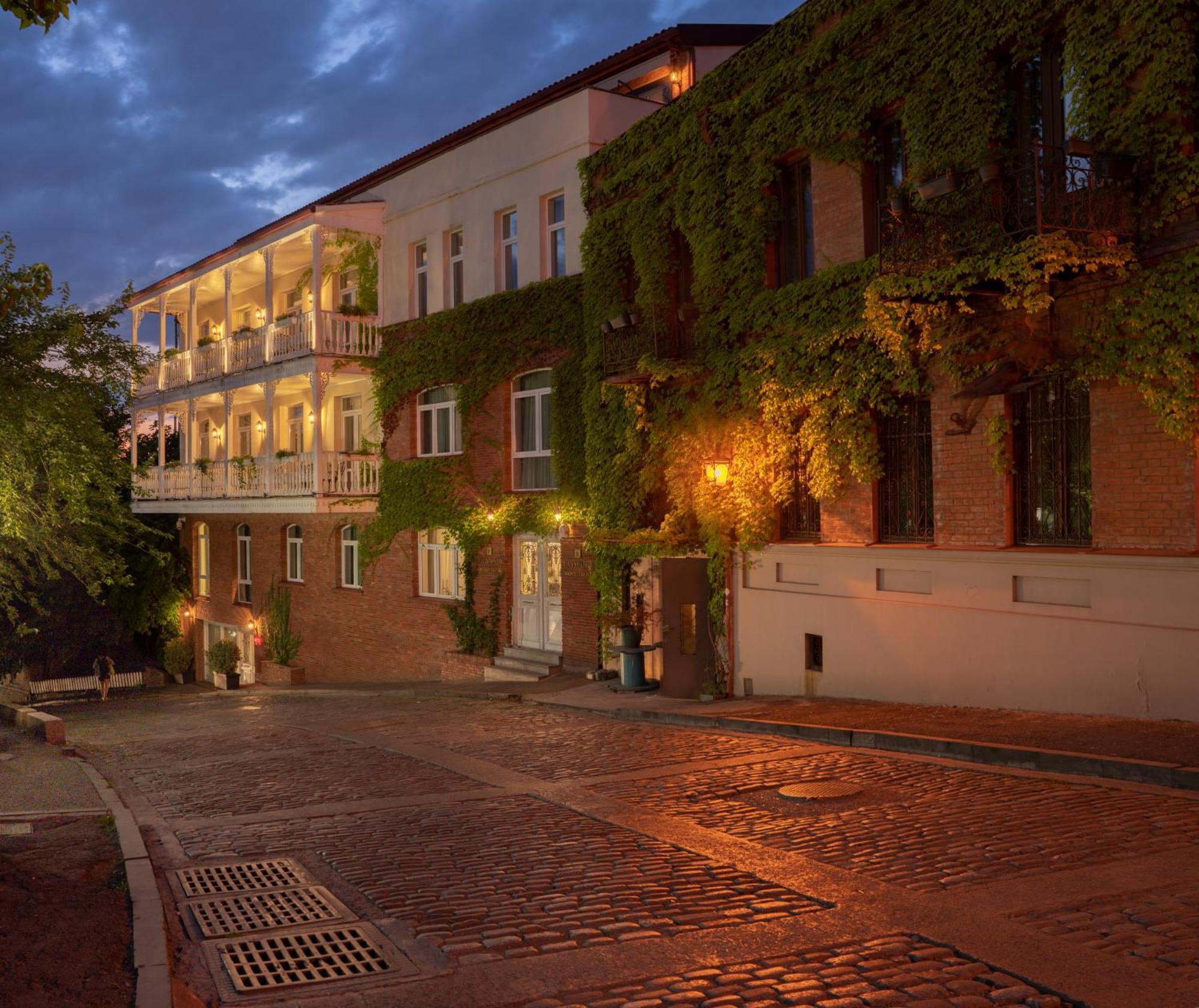 Hotel Passport Tbilisi Ngoại thất bức ảnh