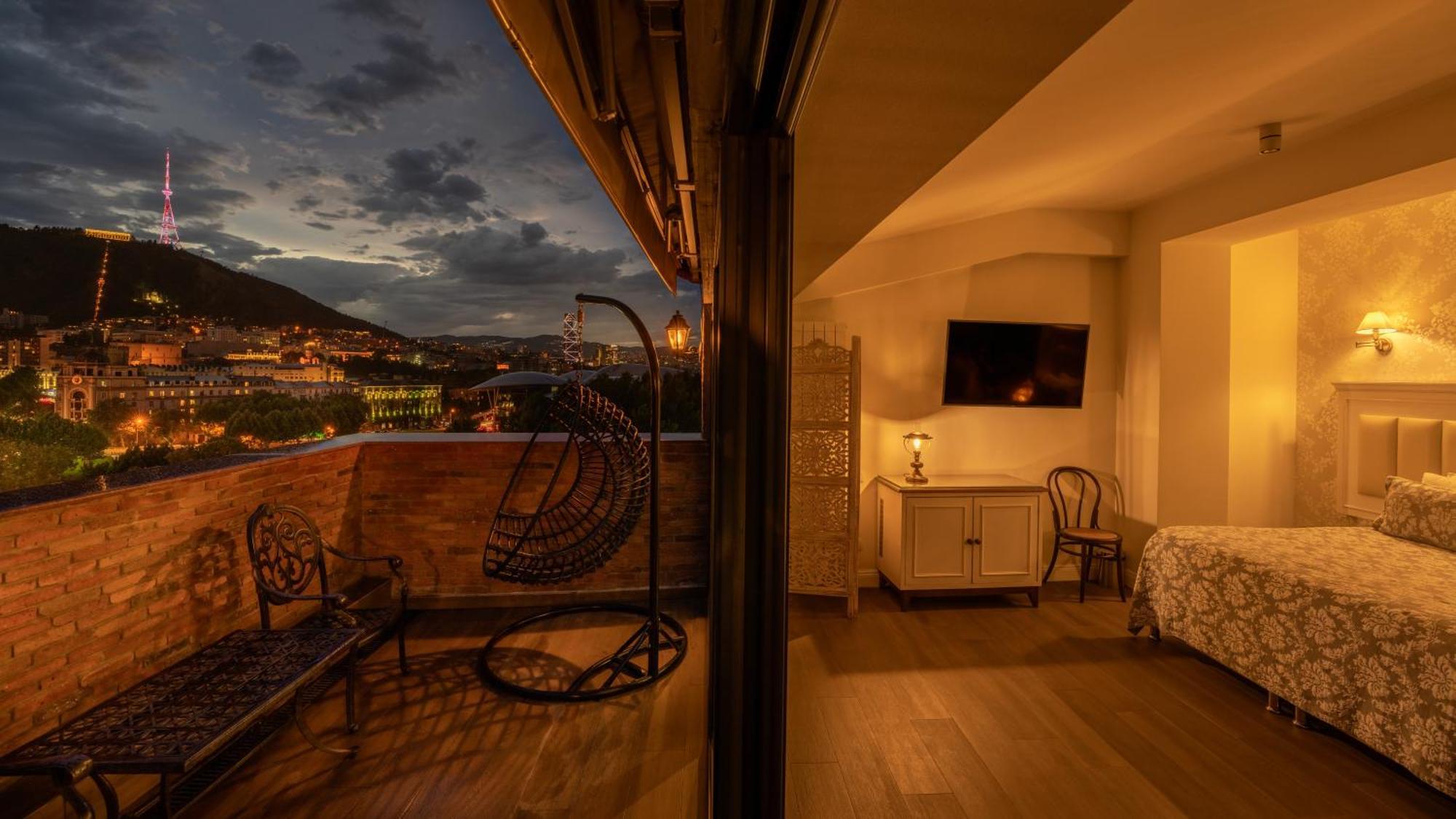 Hotel Passport Tbilisi Ngoại thất bức ảnh