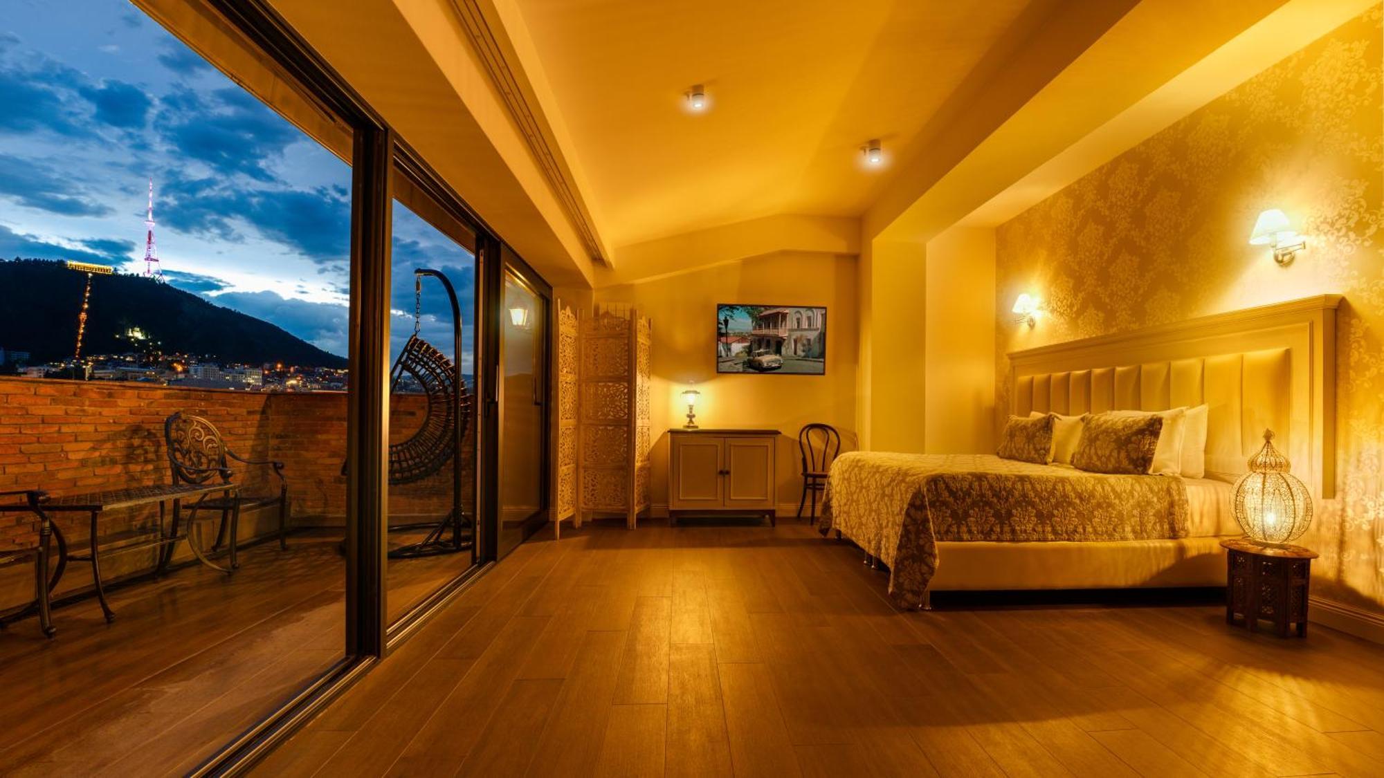 Hotel Passport Tbilisi Ngoại thất bức ảnh
